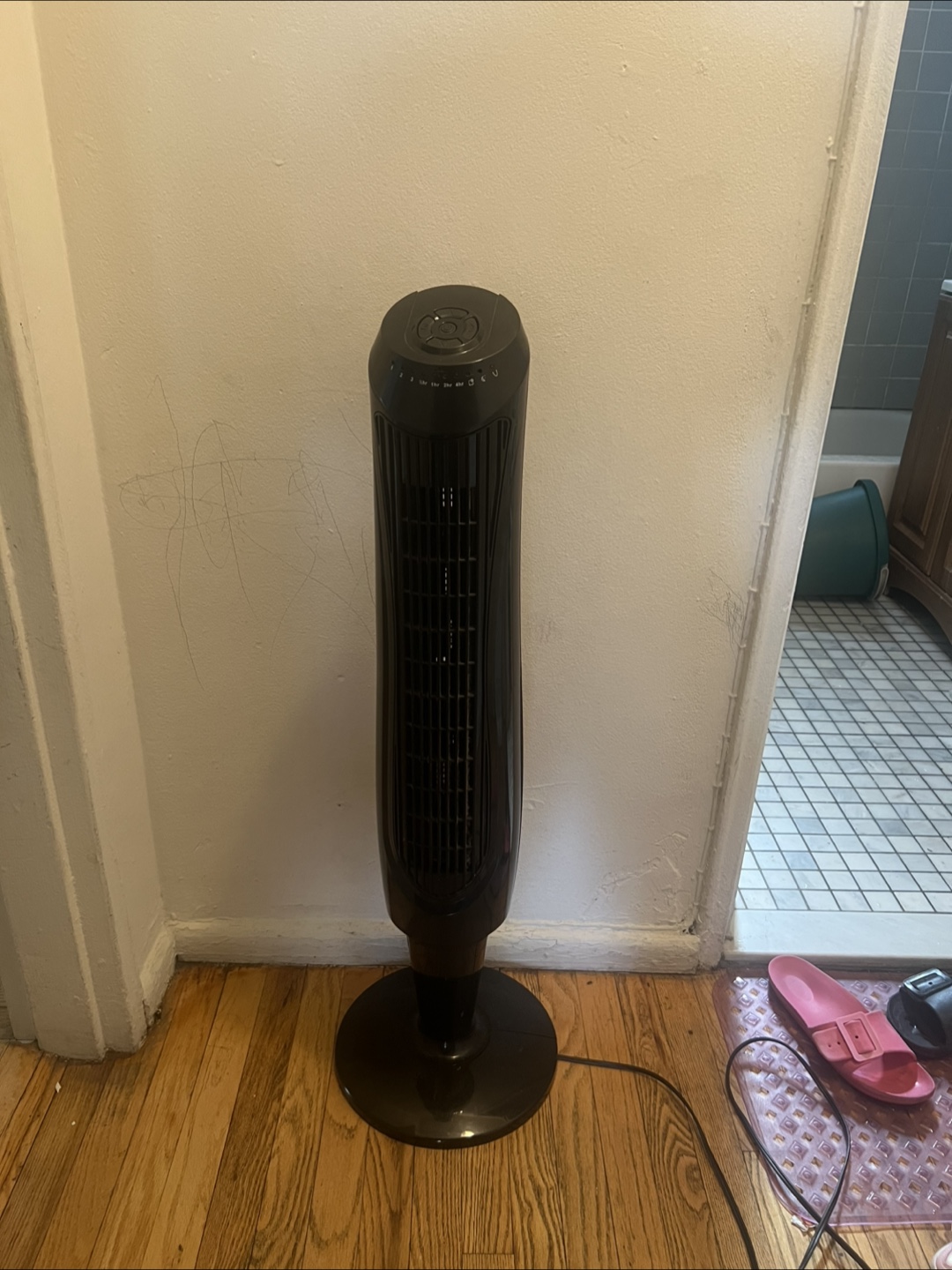 Black Tower Fan - photo 2
