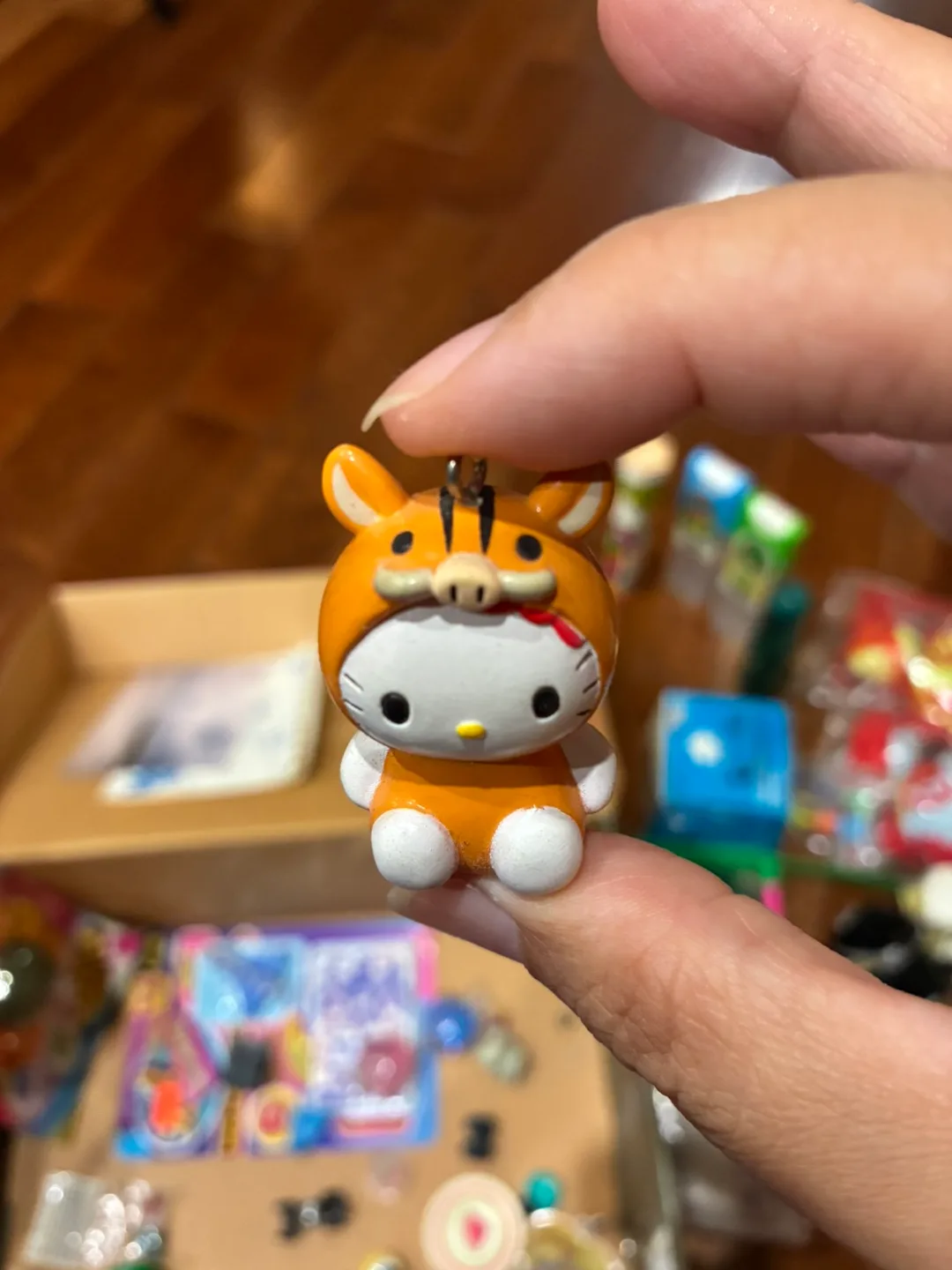 Hello Kitty Keychain - Boar Zodiac Costume image indicator(2)