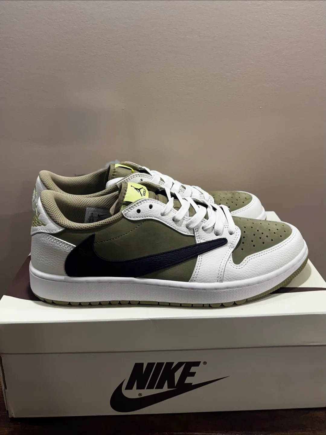 Jordan 1 Travis Scott golf thumbnail