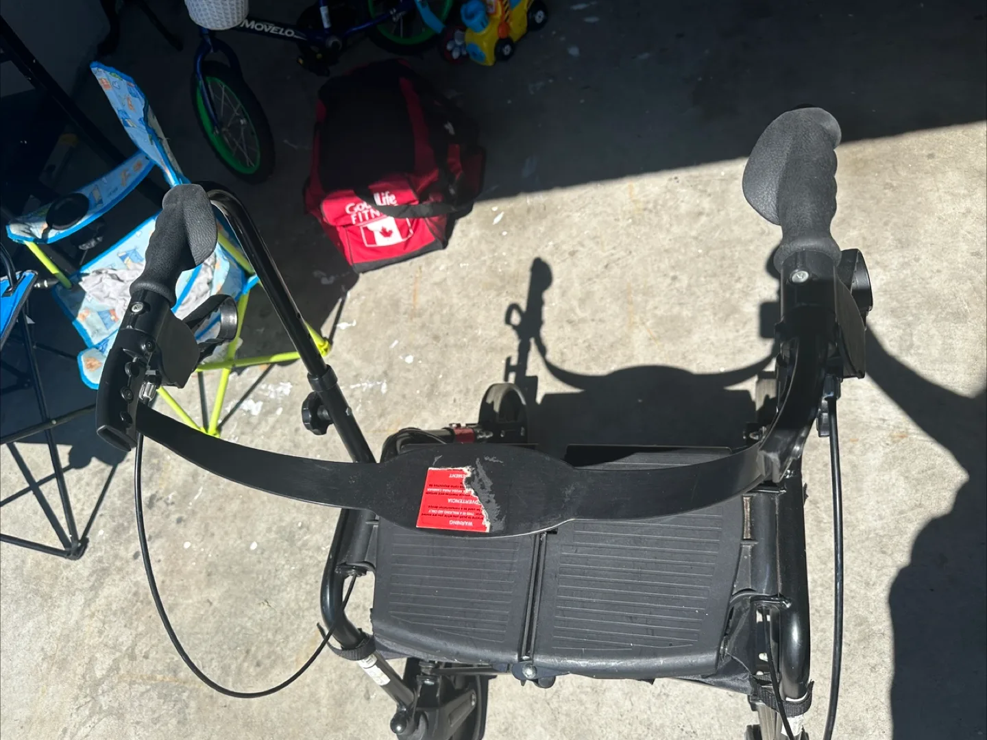 Walker (Rollator) for Sale – Excellent Condition image indicator(2)