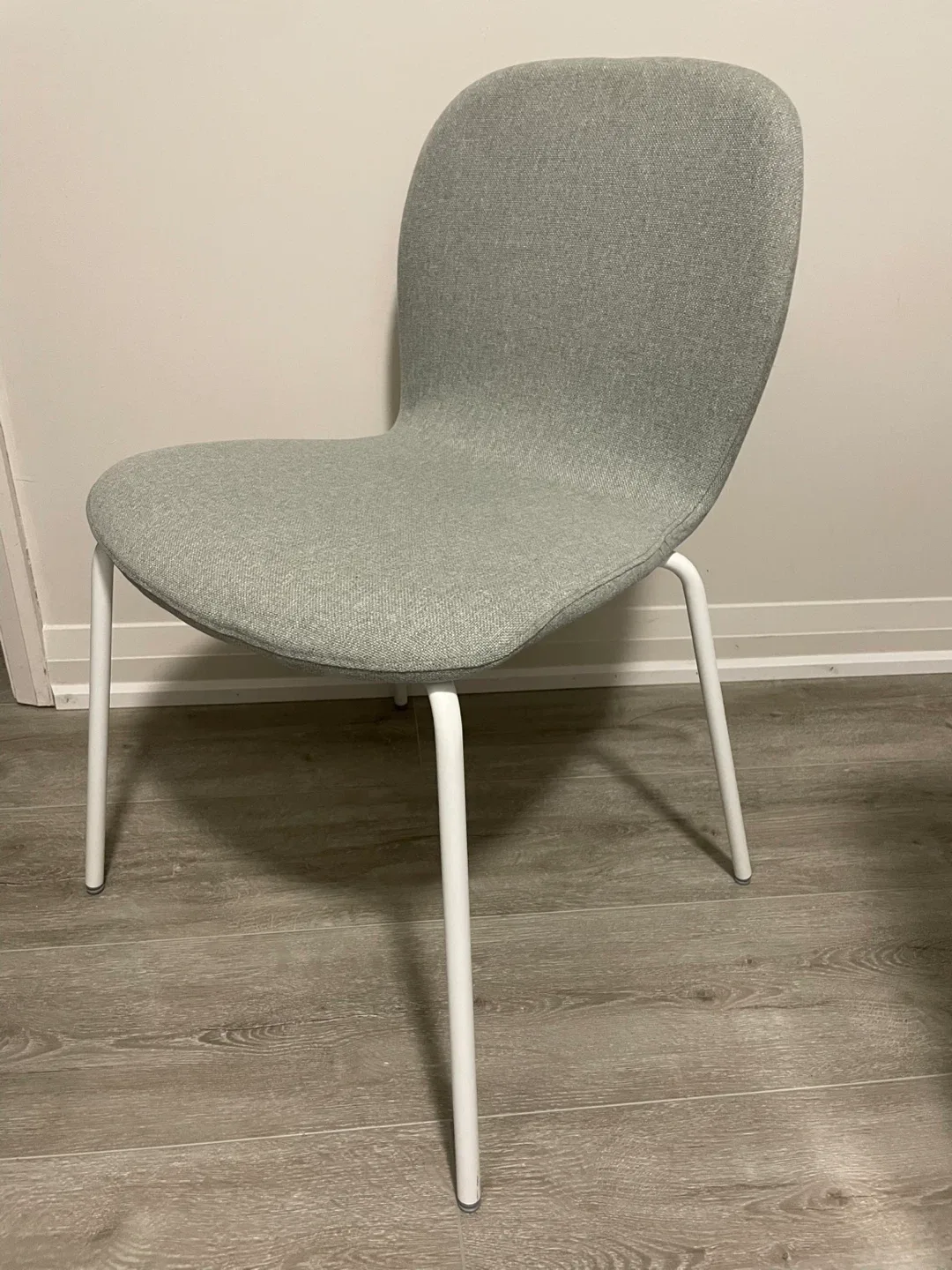 IKEA Karl-Petter Grey Chair image indicator(3)