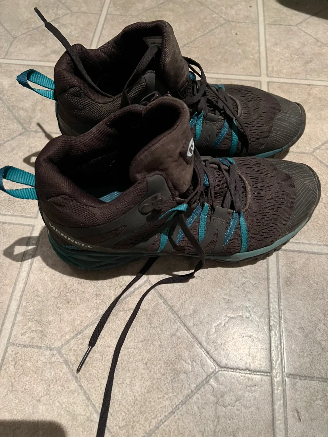 Size 6 merrells ladies hiking shoes thumbnail