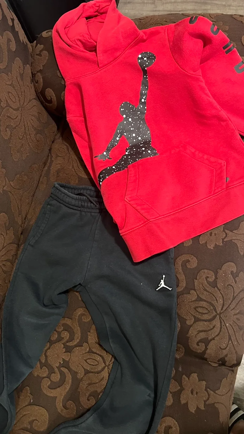 Jordan Hoodie & Sweatpants Set 8-10y thumbnail