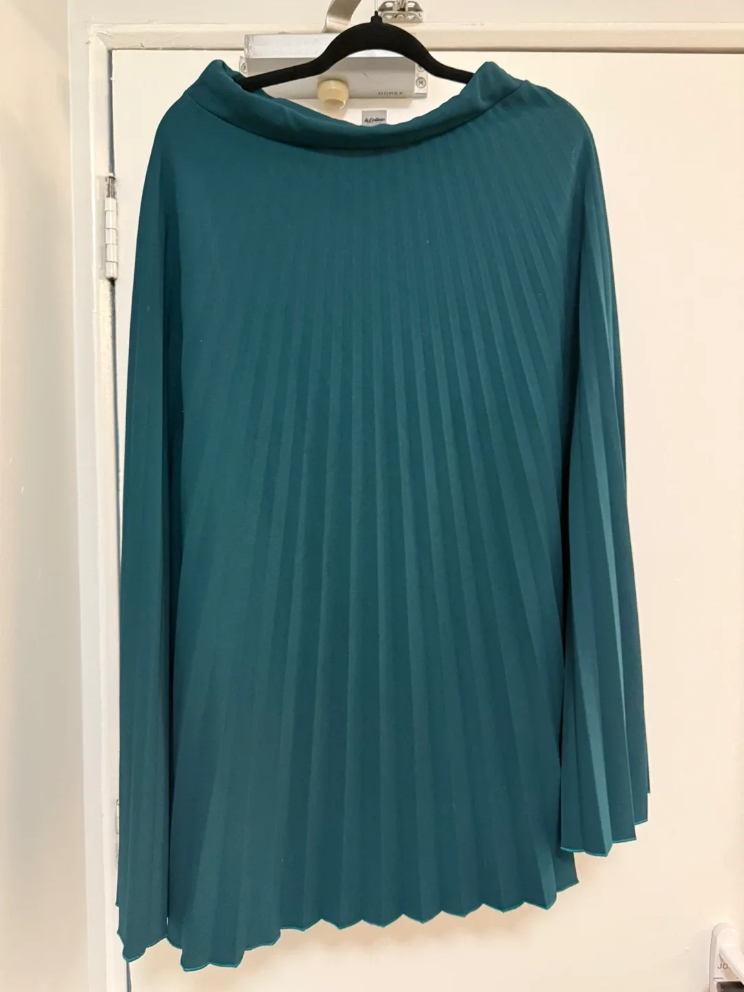 Emerald Green Pleated Skirt thumbnail