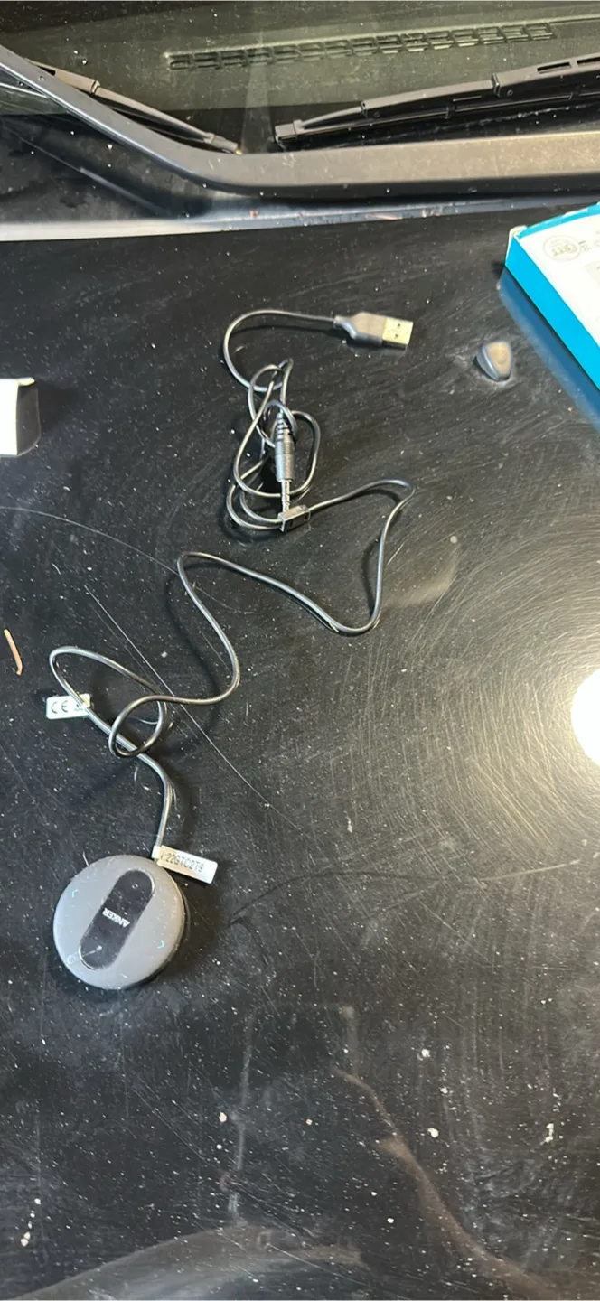 Anker SoundSync Drive Bluetooth Receiver image indicator(2)