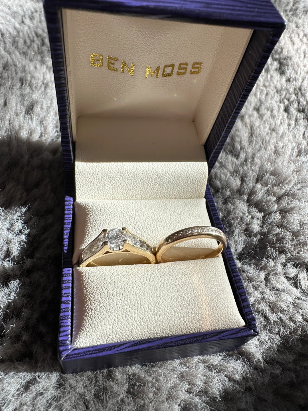 14kt Yellow Gold Diamond Ring Set - photo 5