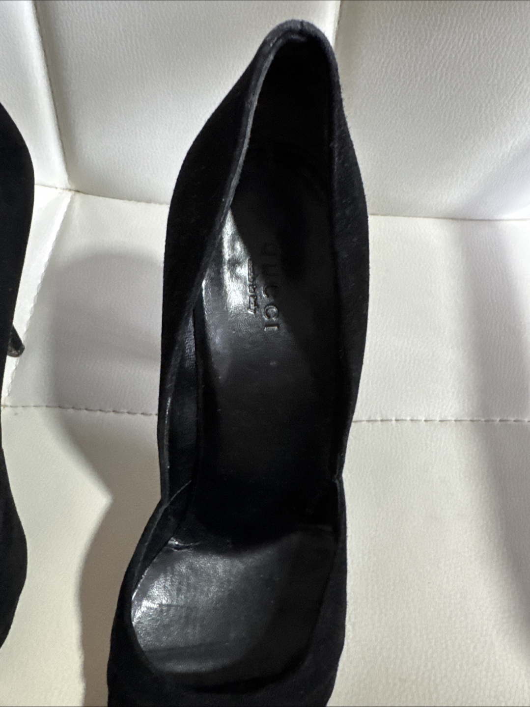 Gucci Black Suede Peep Toe Heels Size 8 - photo 3