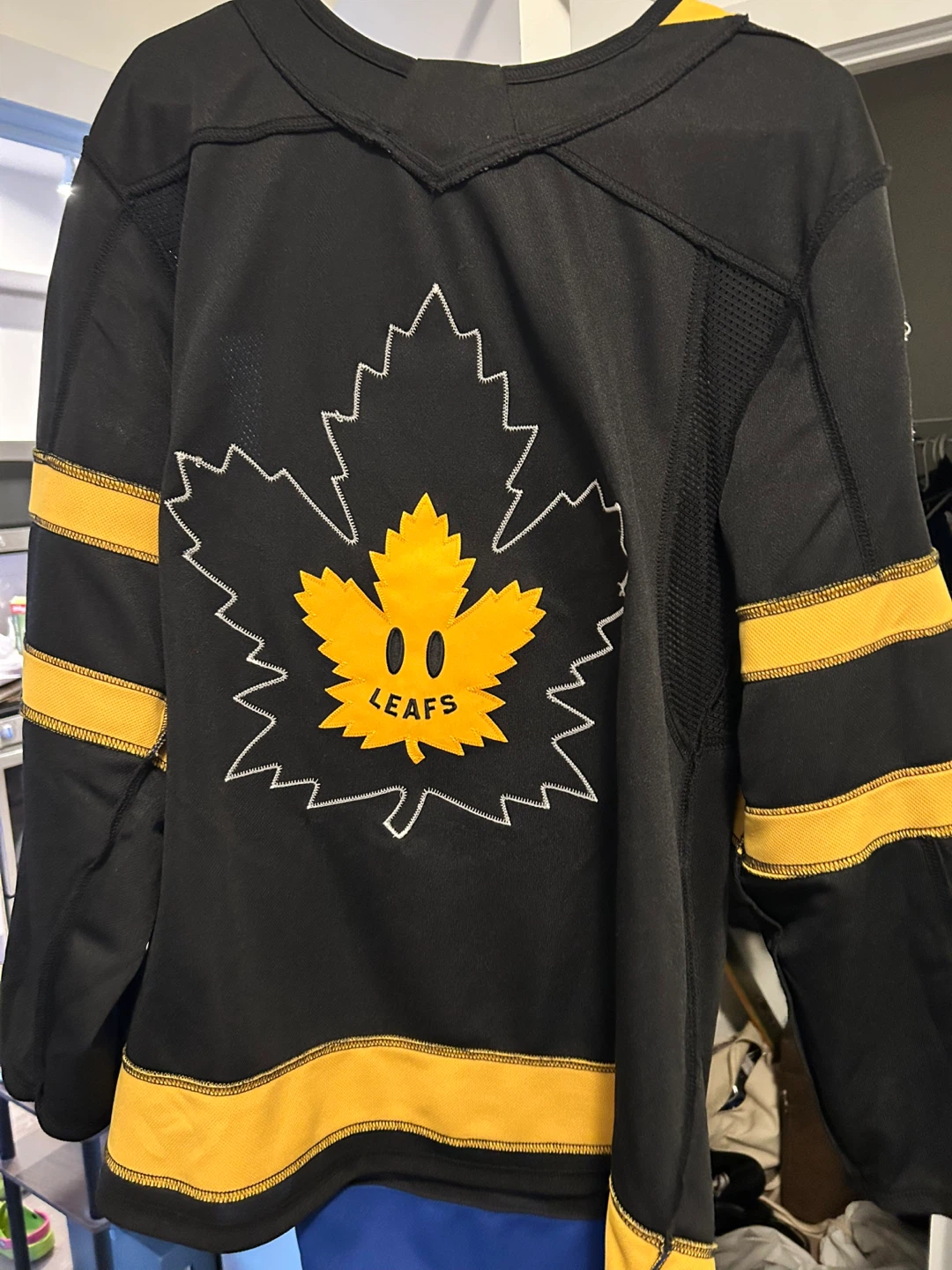 Adidas Toronto Maple Leafs Marner #16 Jersey - Size 52 - photo 3