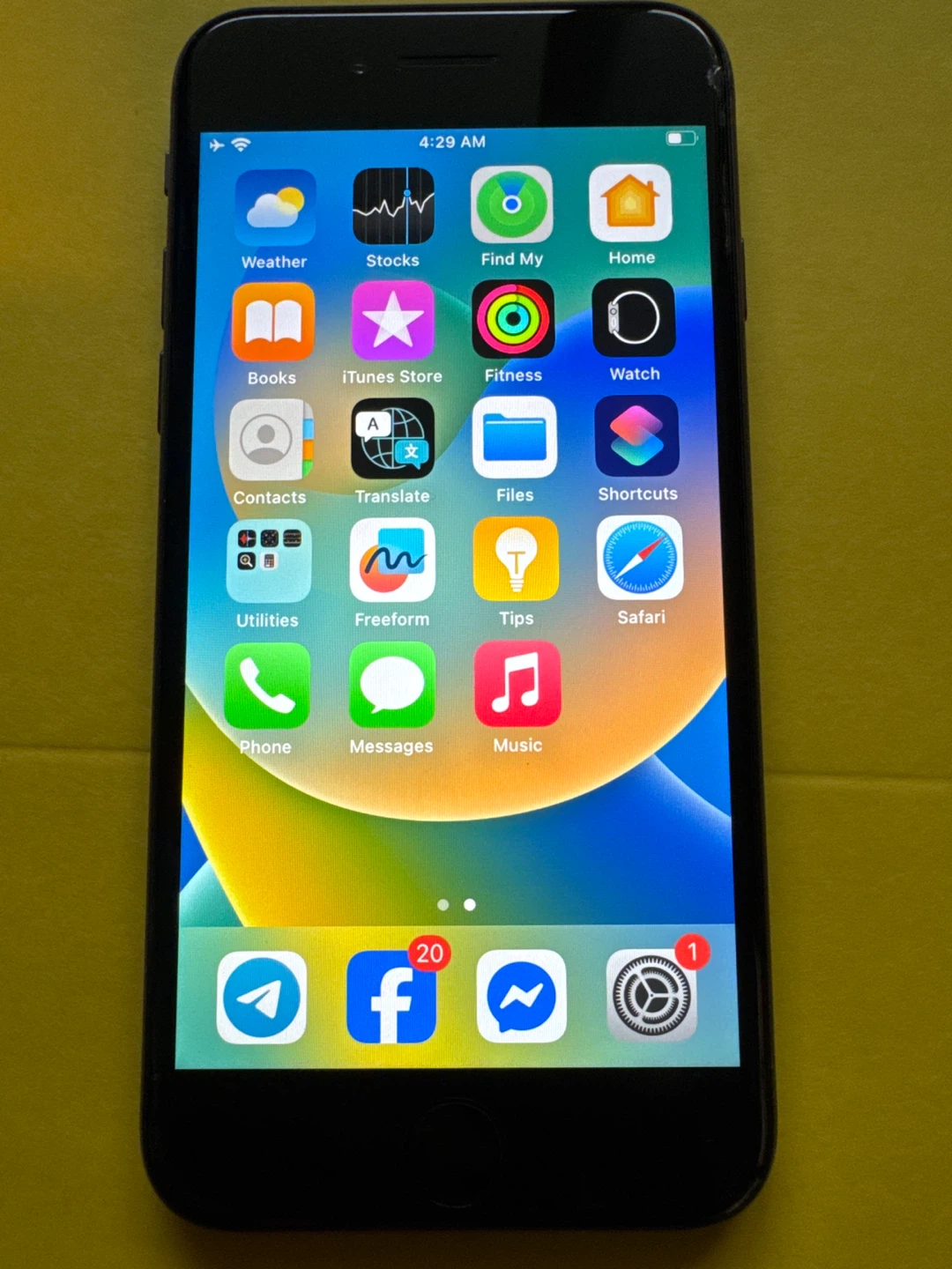 Apple iPhone 8 - 64GB