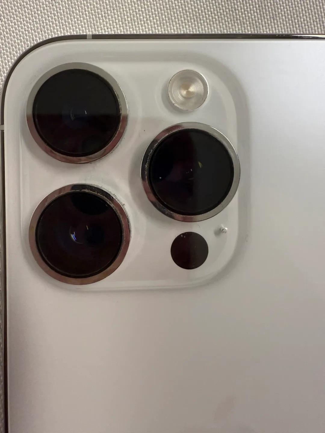 Apple iPhone 14 Pro Silver image indicator(4)