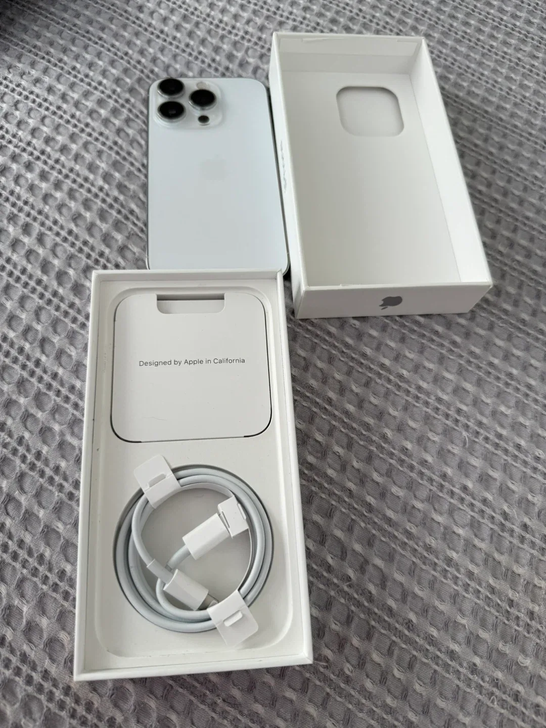 Apple iPhone 14 Pro Silver image indicator(5)