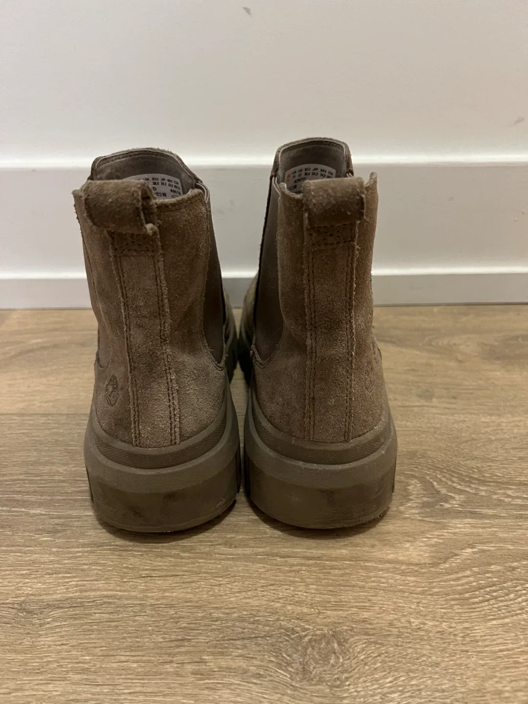 Timberland Women's Cortina Valley Chelsea Boots - Size 7.5 image indicator(4)