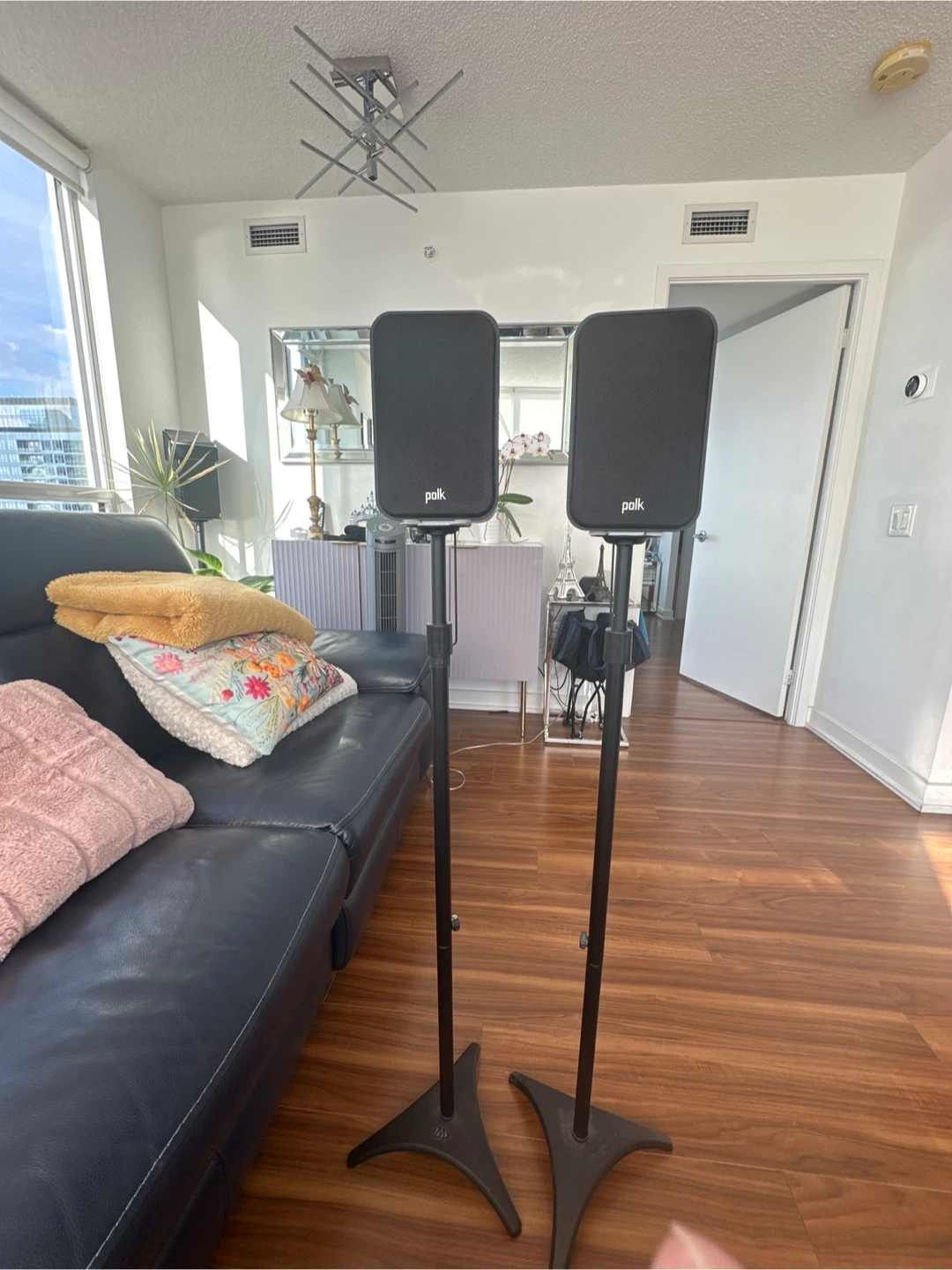 Polk Signature Elite ES10 Speakers with stands - photo 4