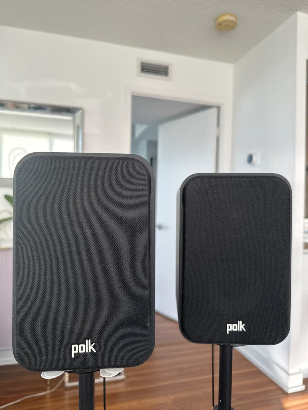 Polk Signature Elite ES10 Speakers with stands