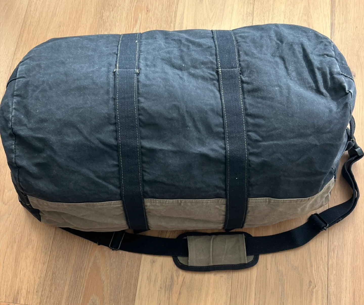 Canvas Duffel Bag - Beige & Black image indicator(4)