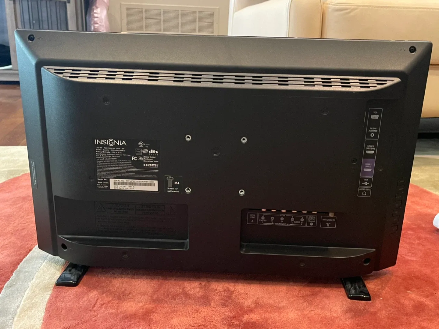 Insignia 24" LED TV - NS-24D510NA15 image indicator(2)