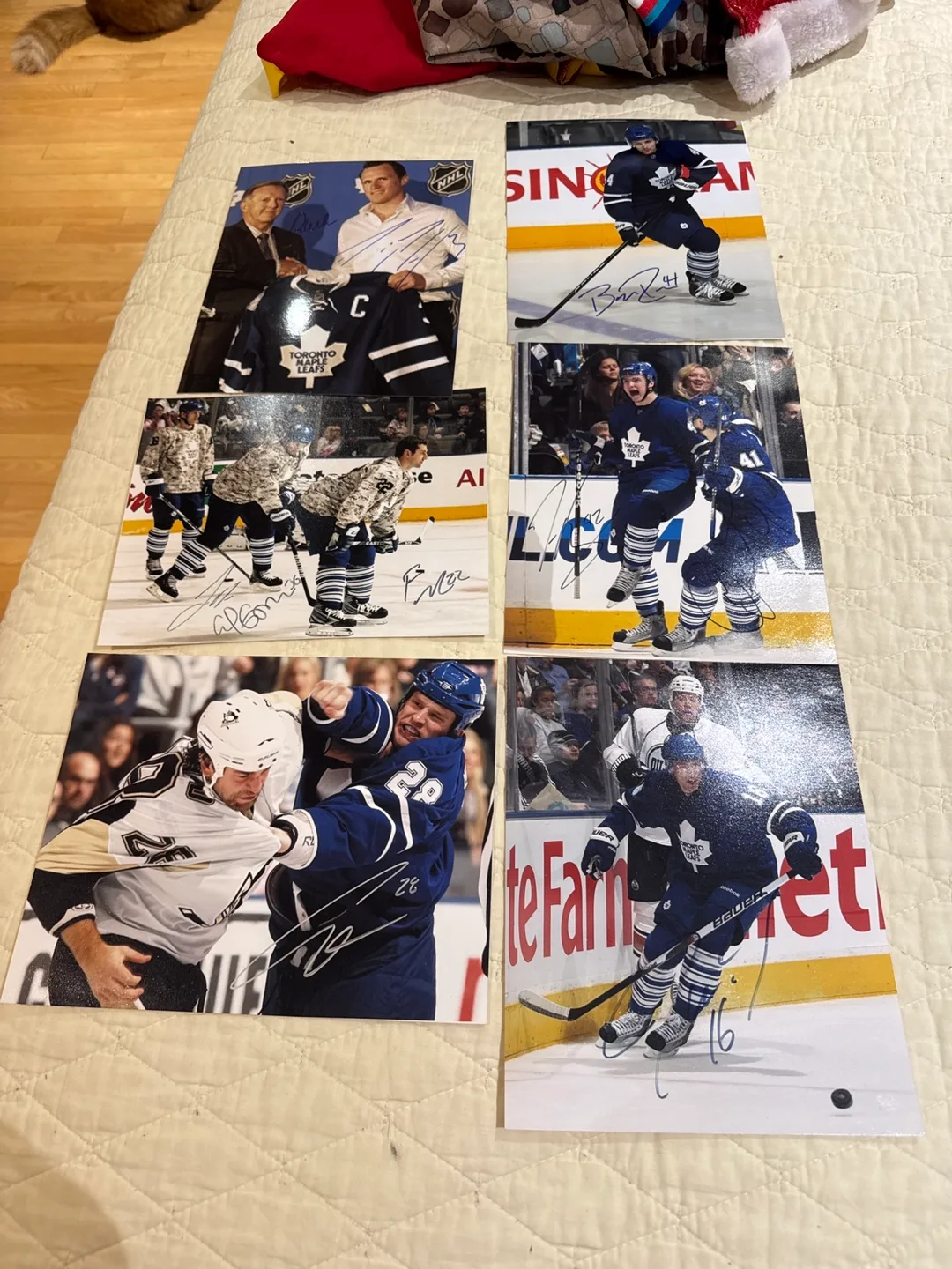 Signed Toronto Maple Leafs Photos thumbnail