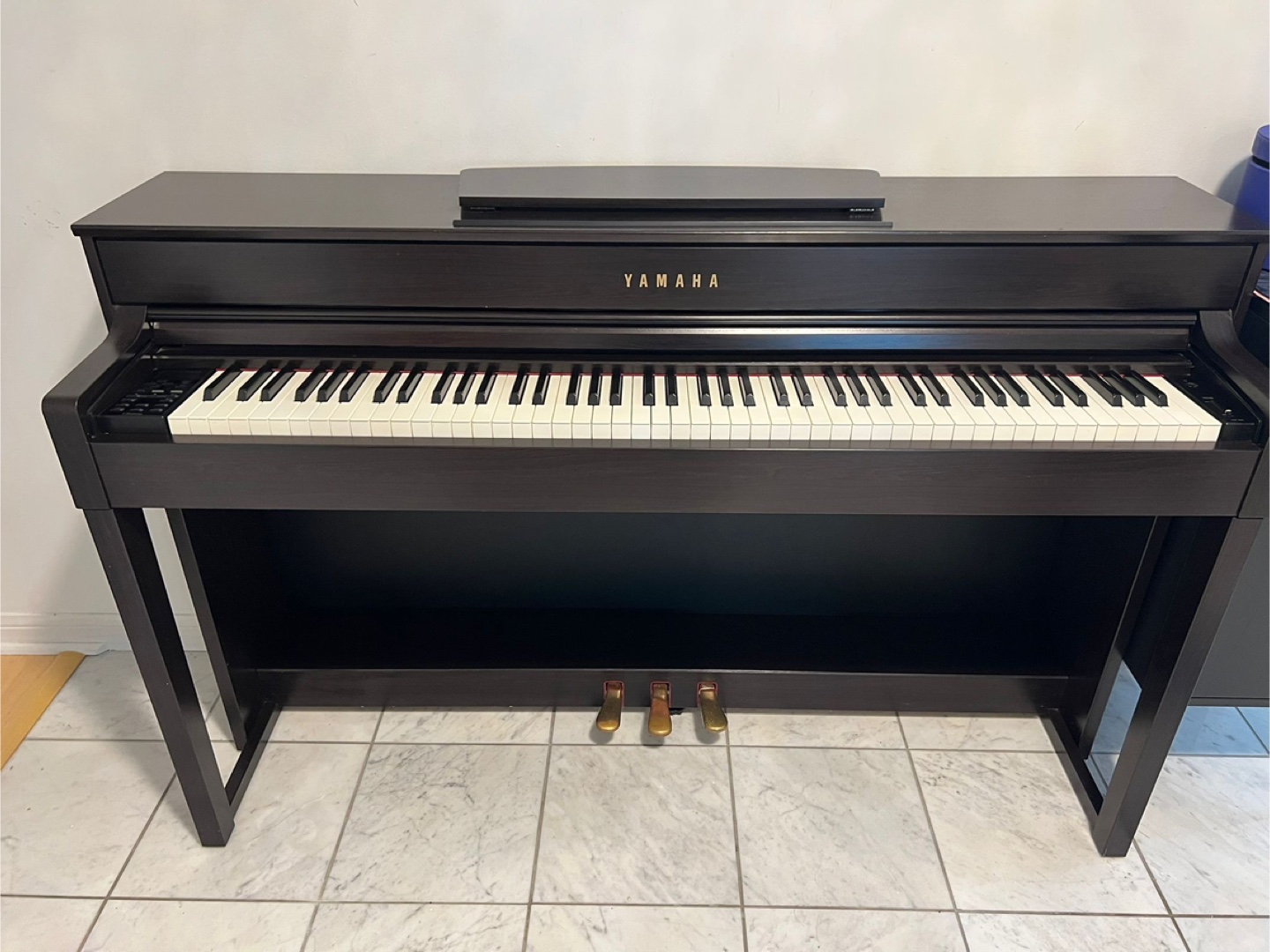 Yamaha Clavinova Piano & Bench (CLP535R)