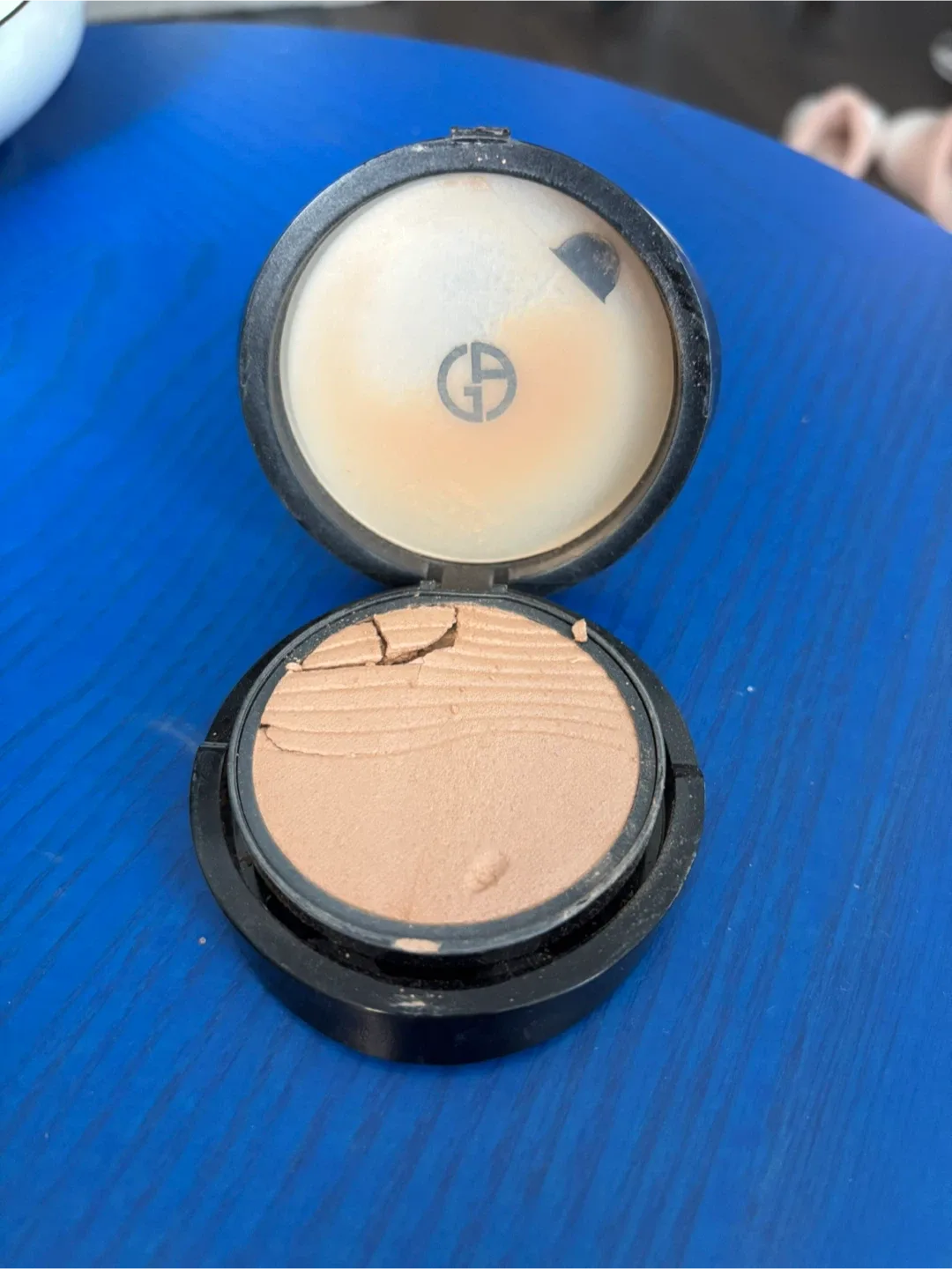Giorgio Armani Neo Nude Fusion Powder image indicator(3)