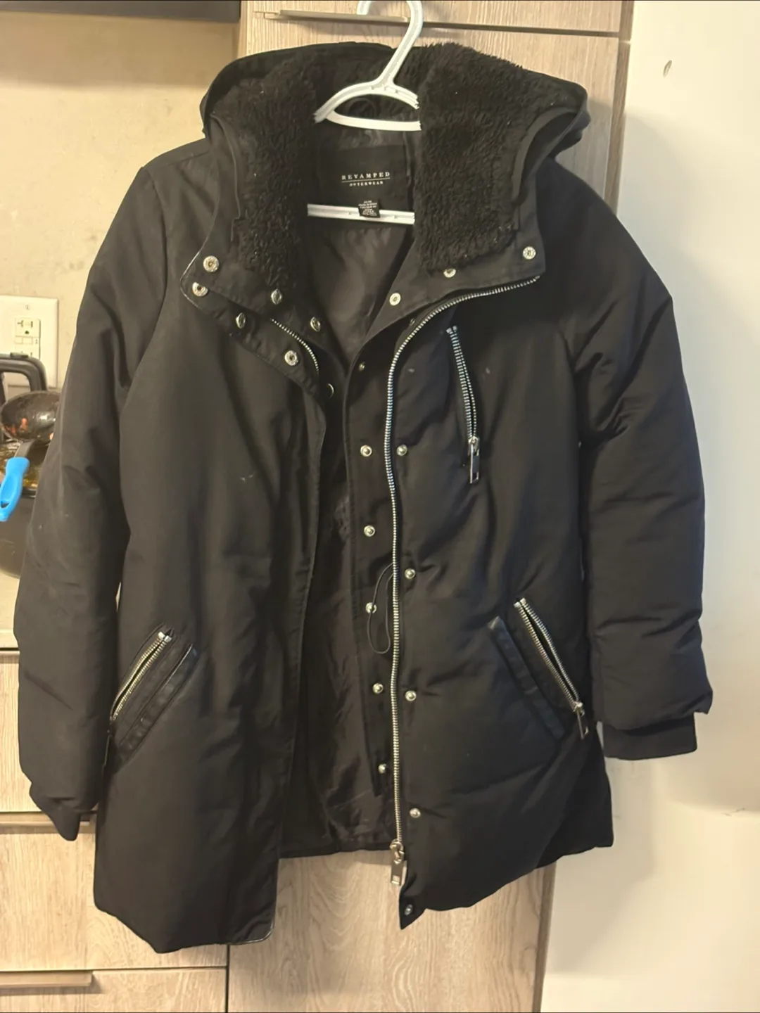 Ryegrass Black Puffer Jacket - Size M thumbnail