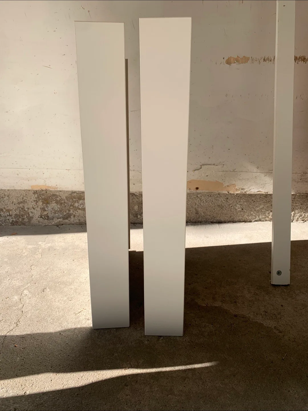 IKEA Micke Desk with Drawers - White image indicator(10)