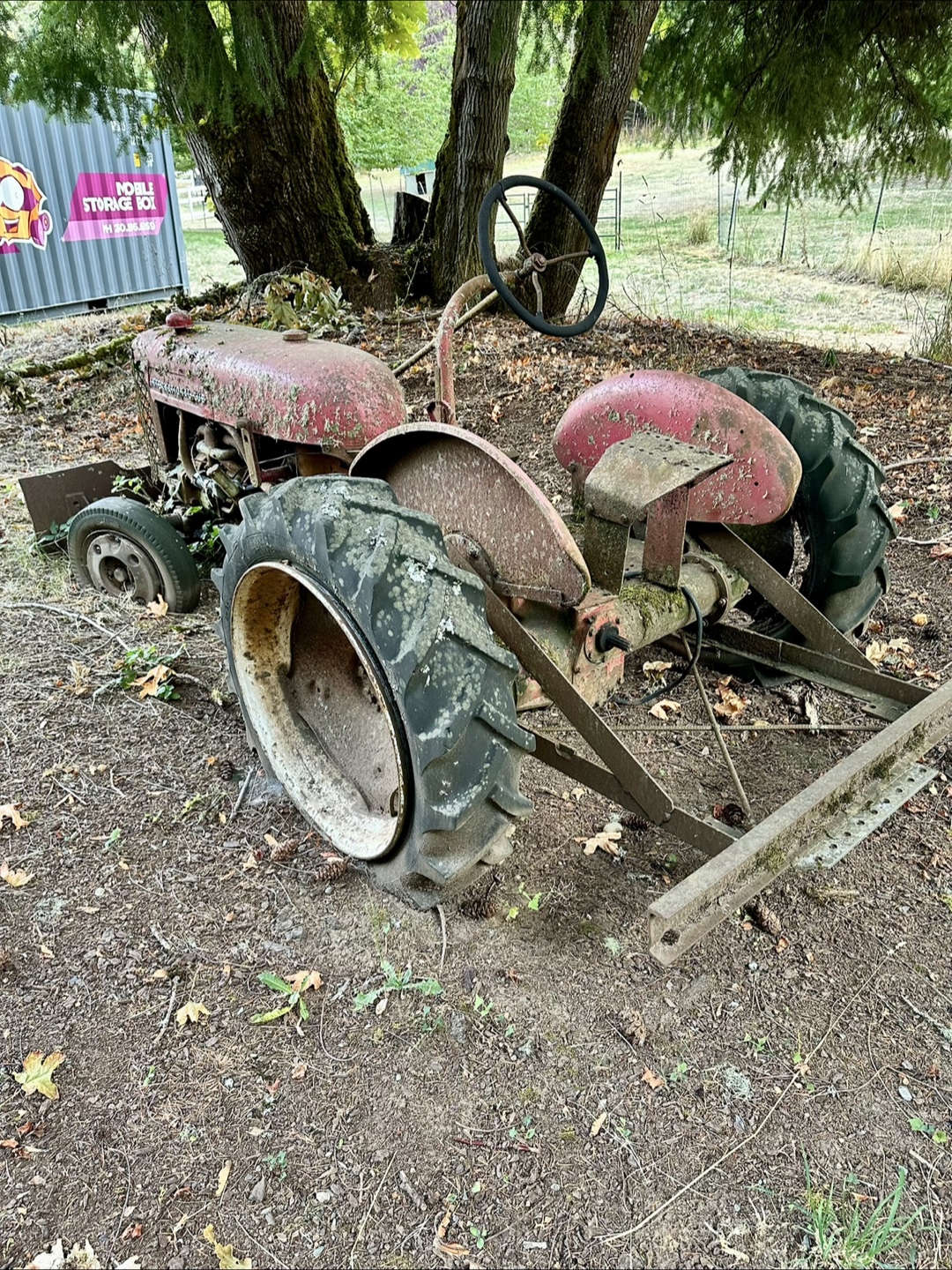 Vintage International Cub Tractor - photo 5