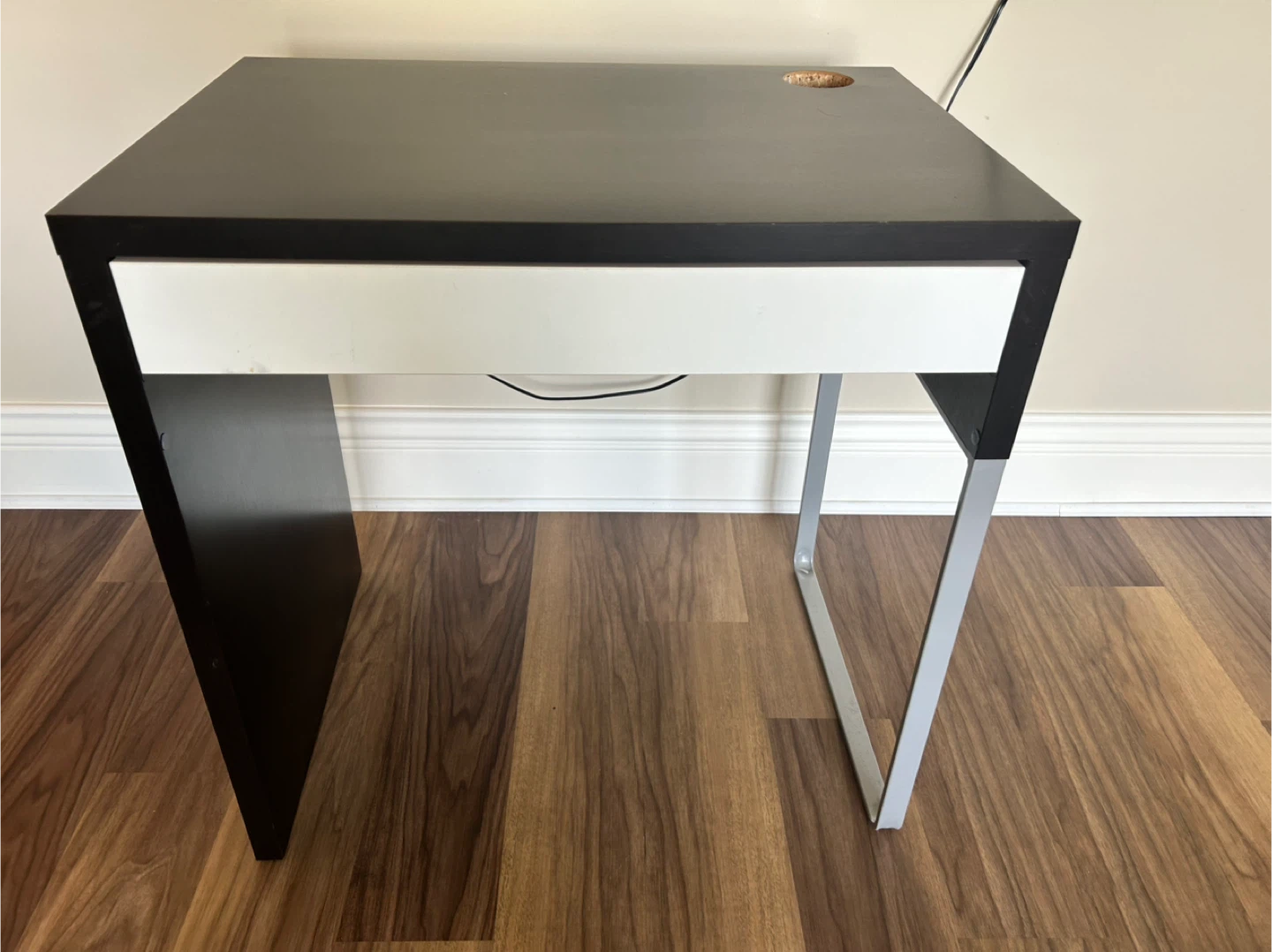 Black & White Desk with Drawer - photo 2