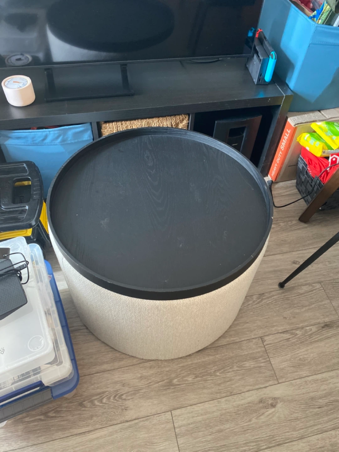 Round Storage Ottoman with Lid