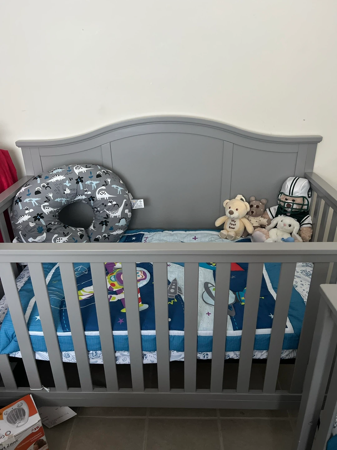 Delta Children Madrid 5-in-1 Convertible Baby Crib - Grey - photo 2