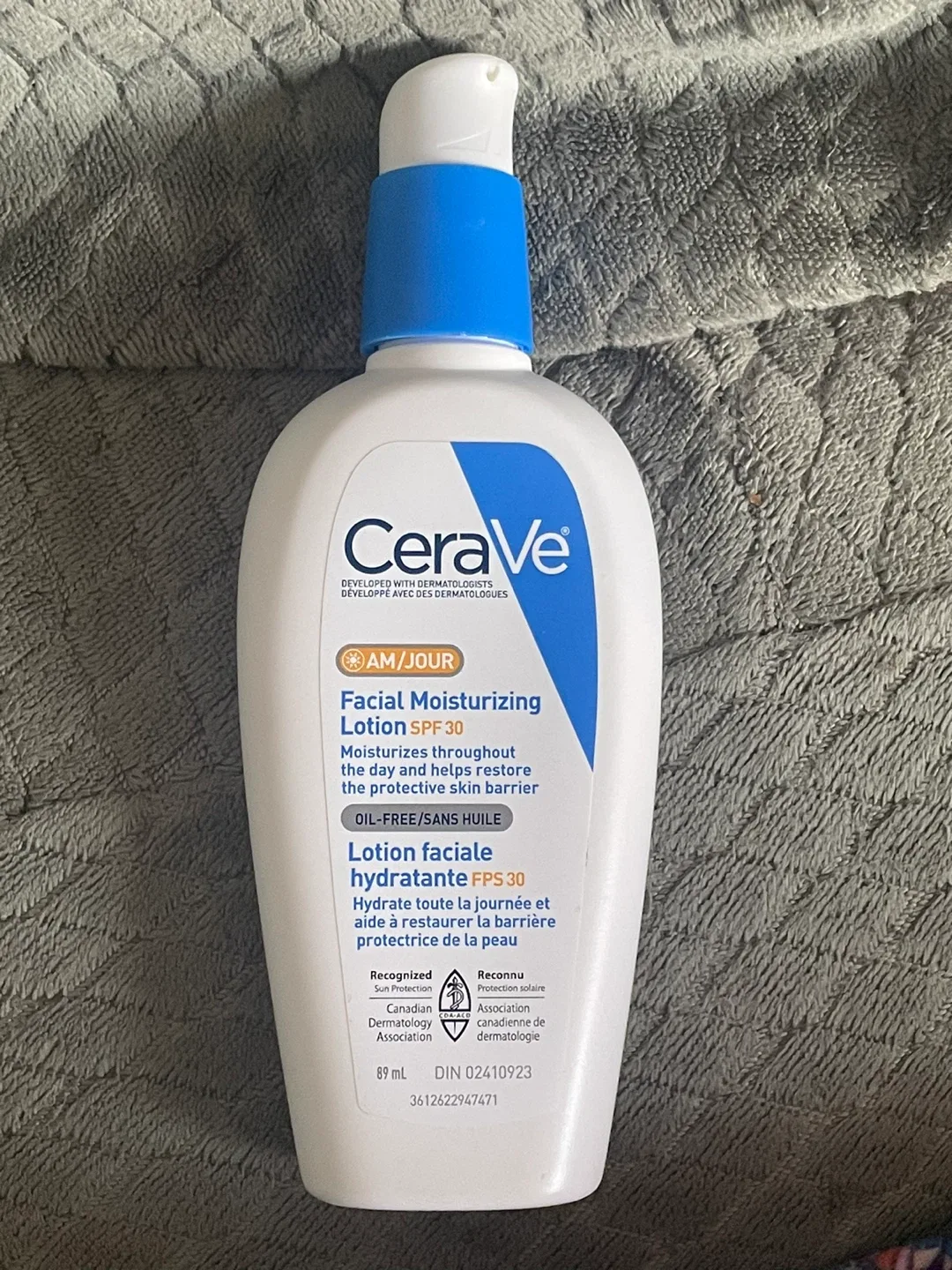 CeraVe AM Facial Moisturizing Lotion SPF 30 thumbnail