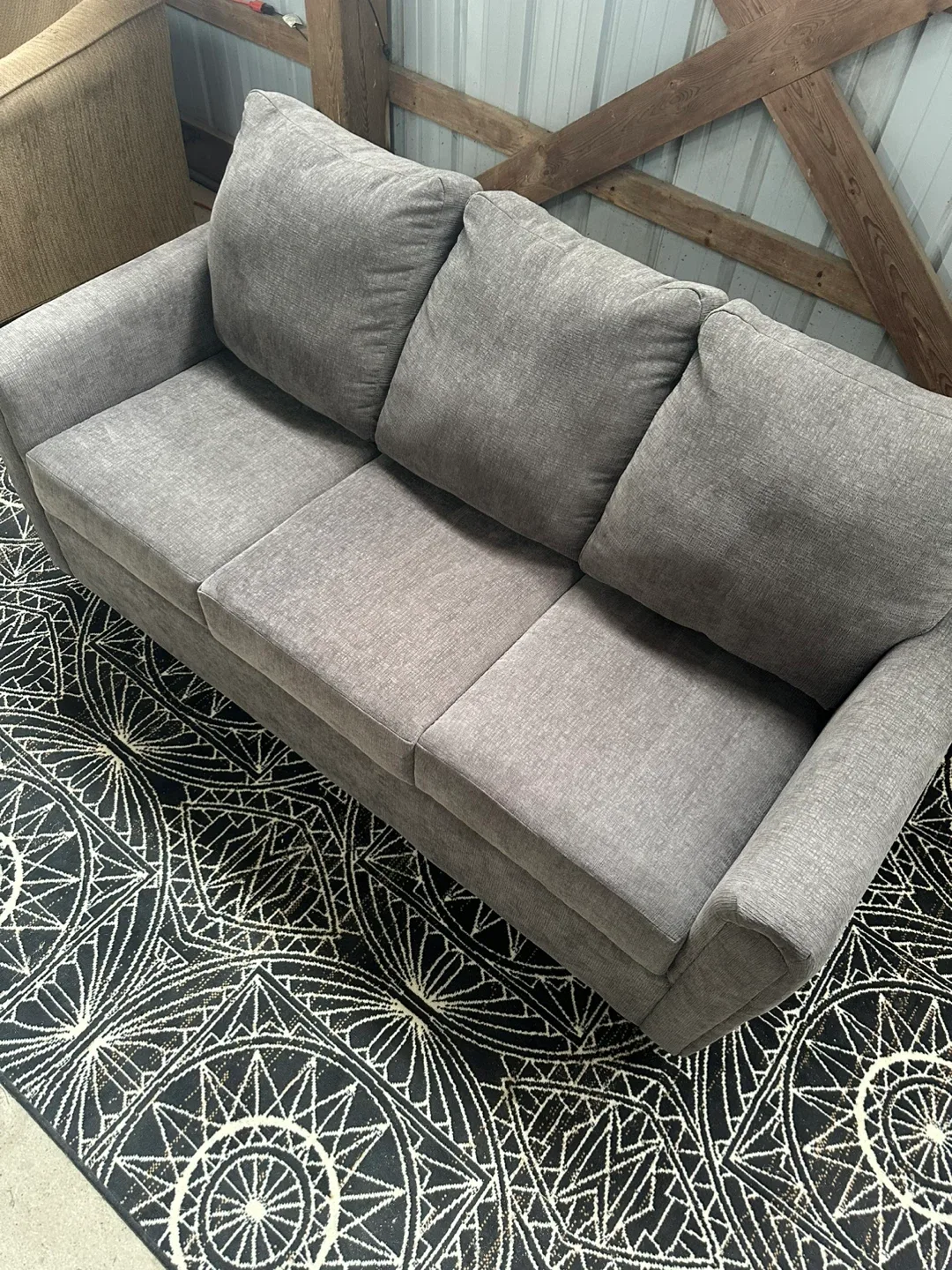 *Delivery Available* Tepperman’s pull out sofa in grey 🛋️ image indicator(5)