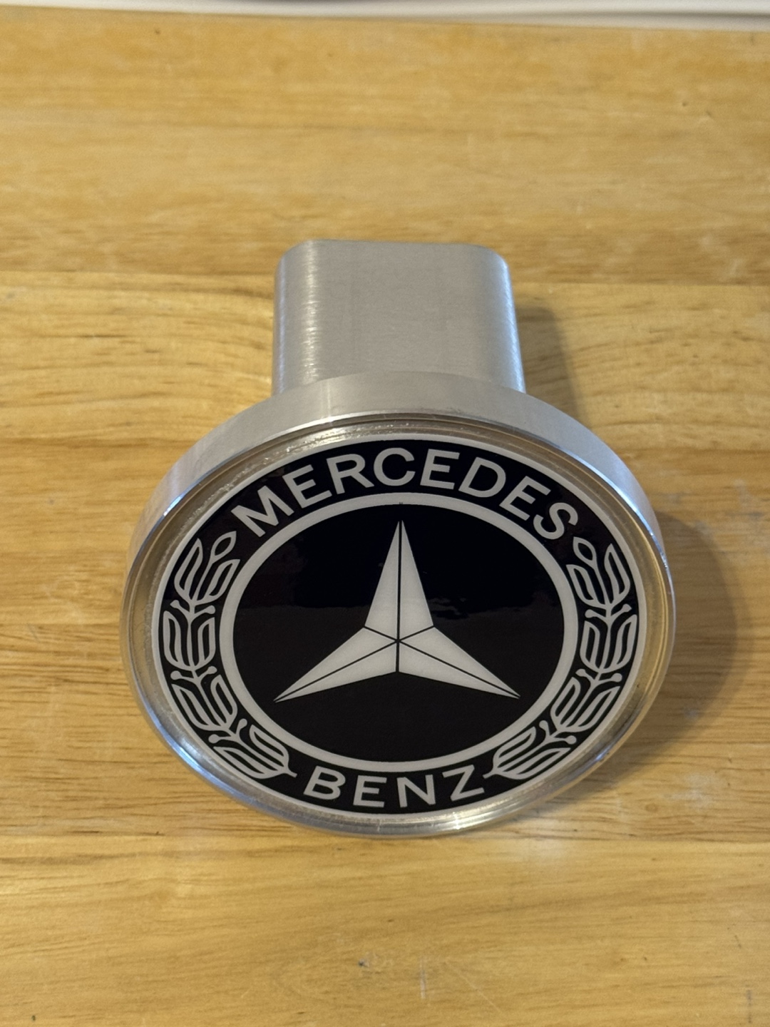 Mercedes-Benz Trailer Hitch Cover - photo 2