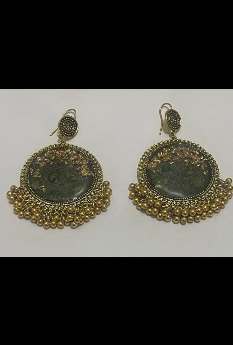 Gold Tone Drop Earrings image indicator(5)