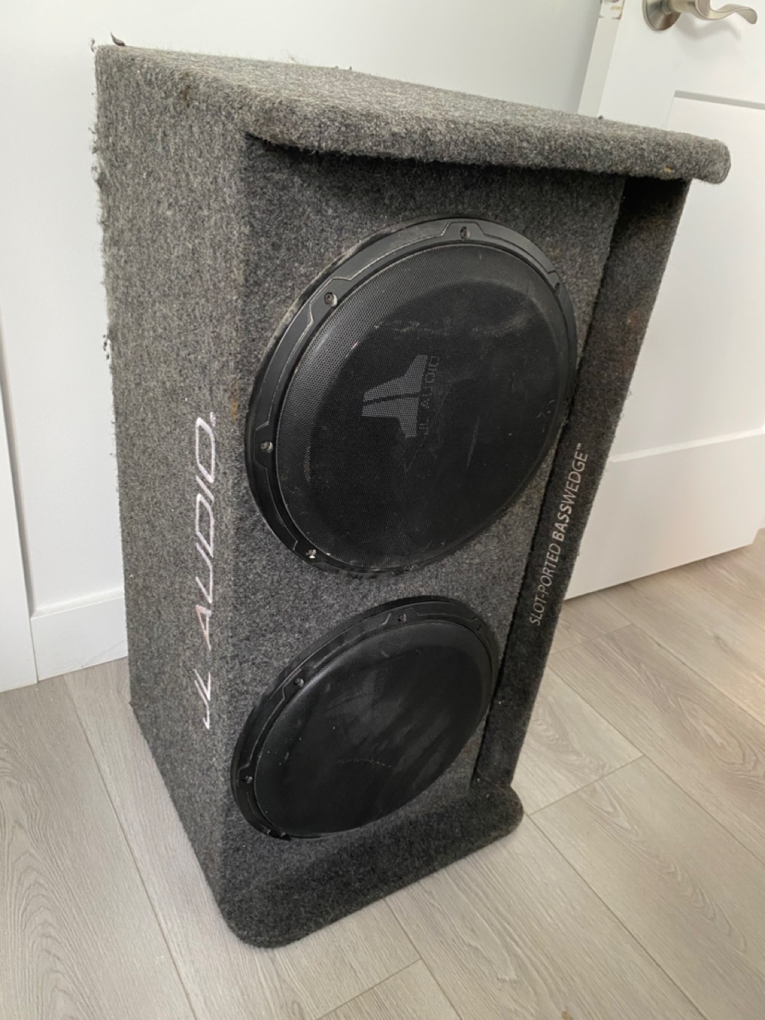 JL Audio Slot-Ported BassWedge Subwoofer - photo 2