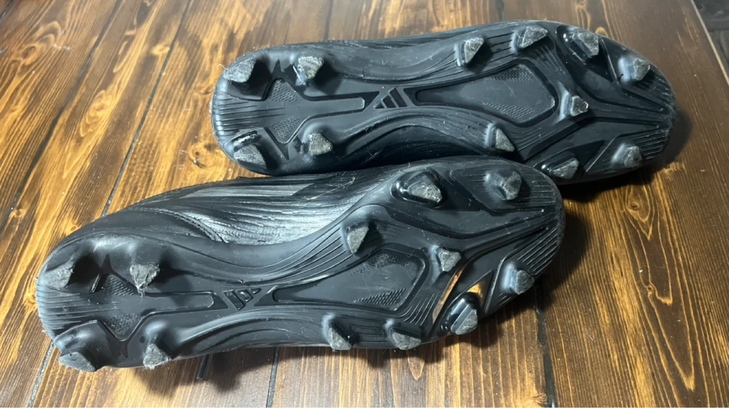 Adidas F50 Youth Soccer Cleats (Big kids size 7) + Shin Pads - photo 2