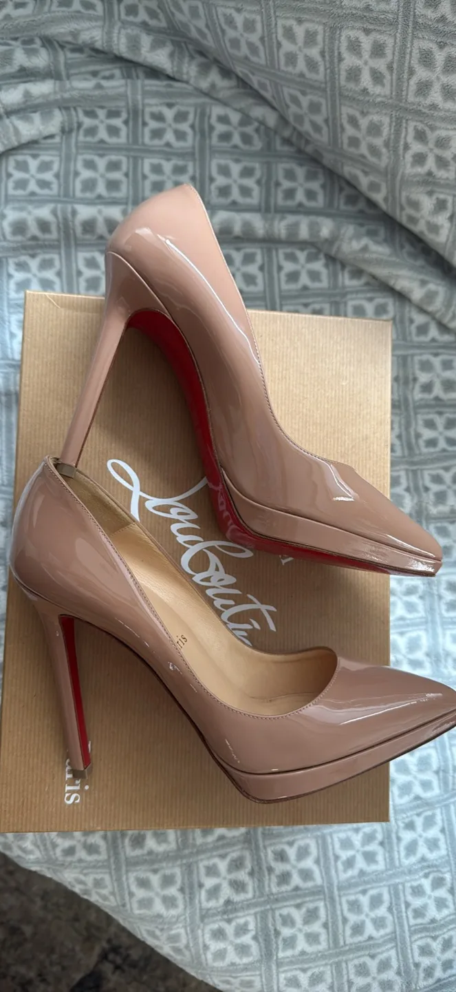 Christian Louboutin Pigalle Plato- Size 36.5 image indicator(2)