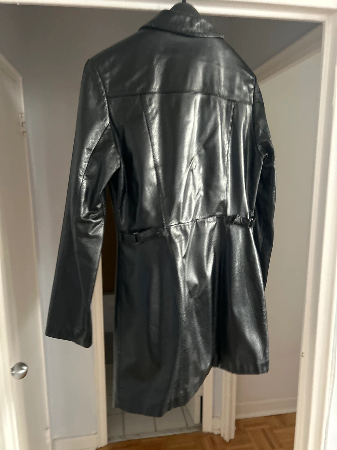 Danier Canada Black Leather Coat Size 4-6 - photo 3
