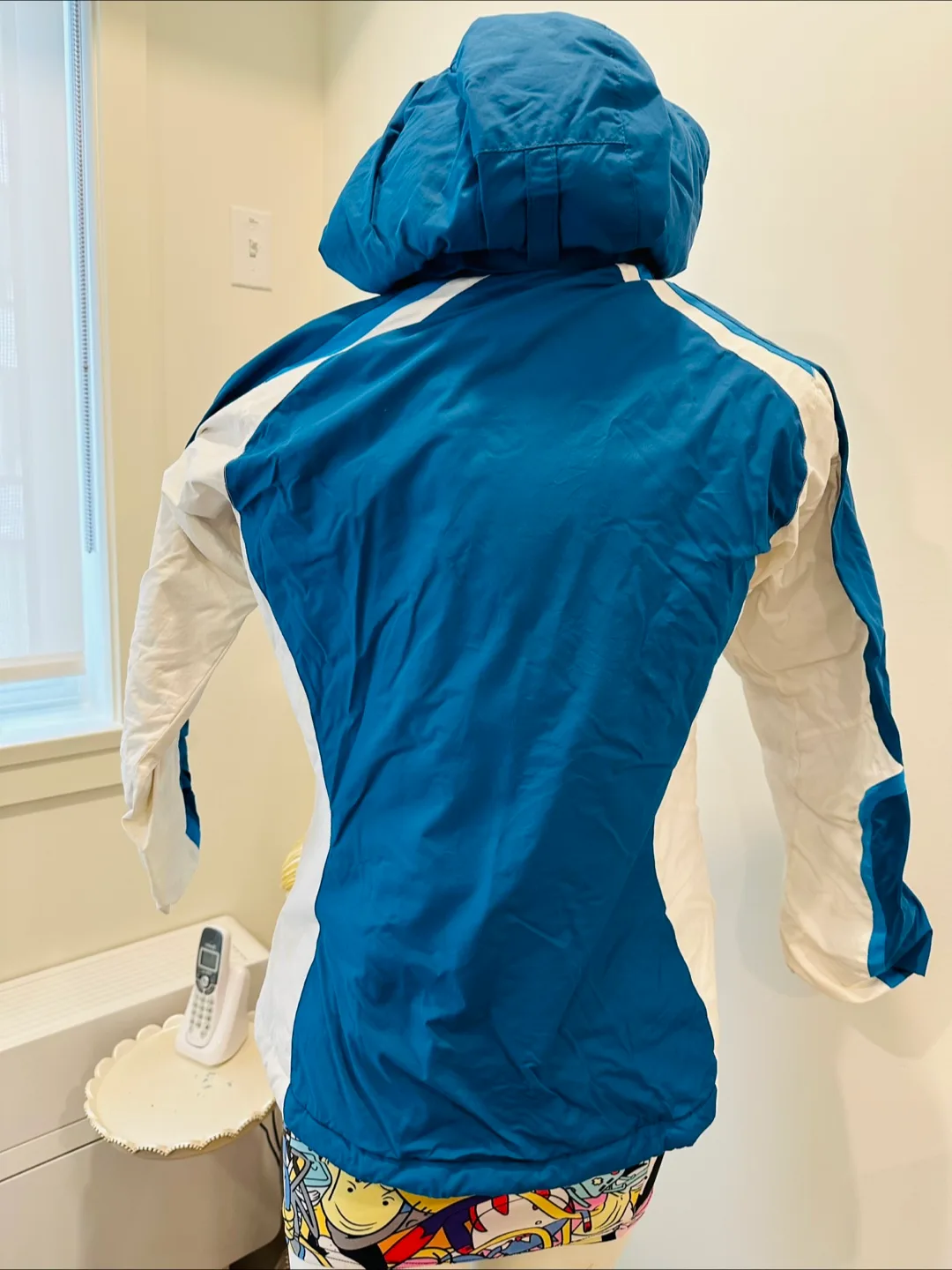 Columbia Blue & White Jacket image indicator(5)