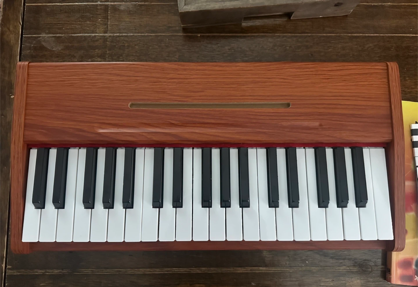 KUMENG Wooden Keyboard Piano Toy