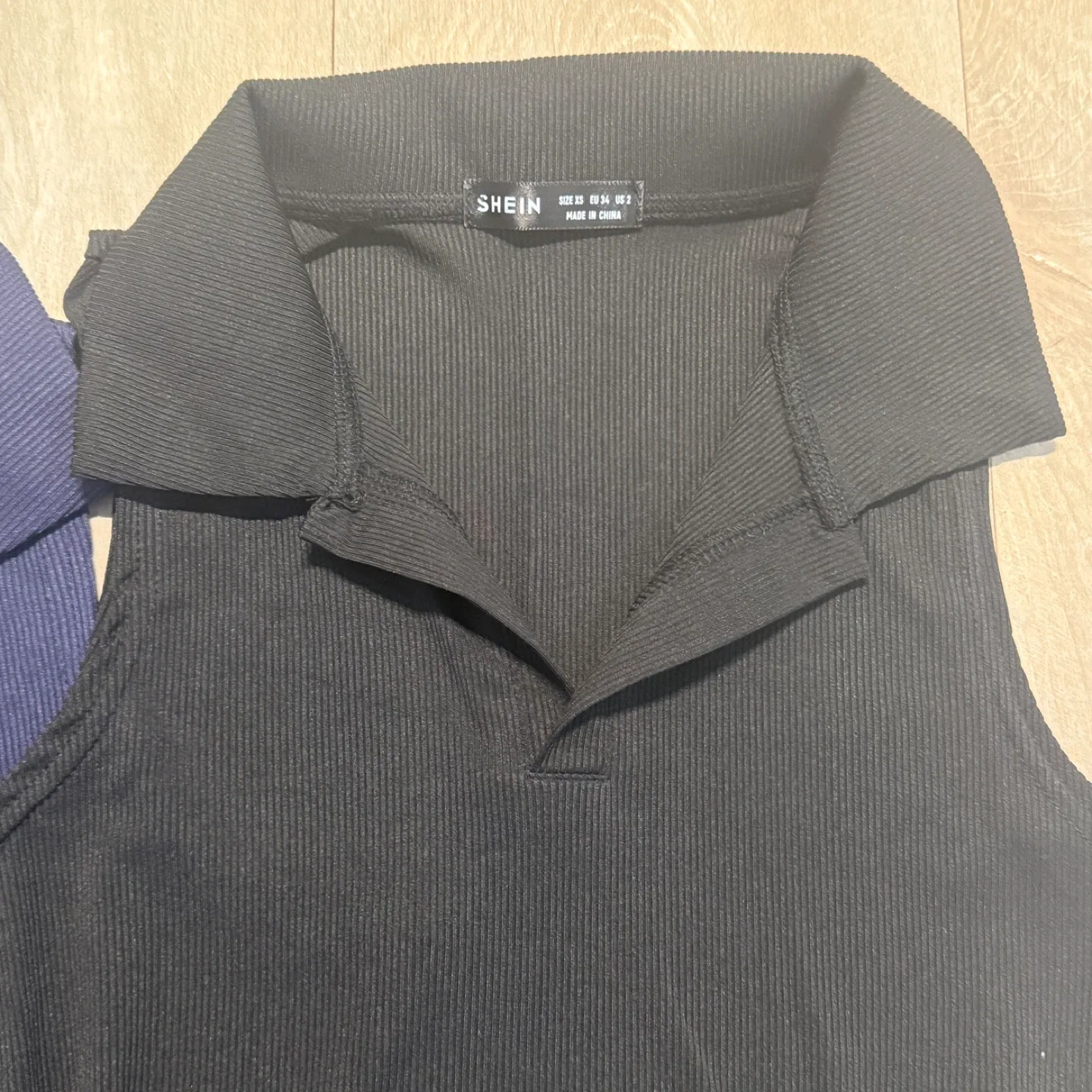 Set of 2 new ribbed polo cropped tops XS image indicator(2)