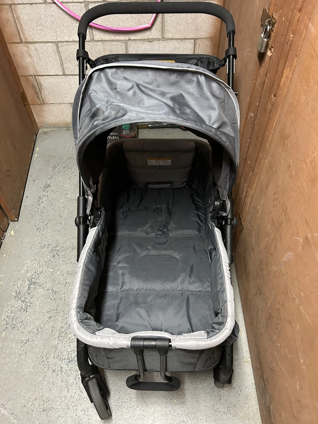 Baby Trend Tour LTE 2 in 1 Stroller Wagon for Sale! - photo 3