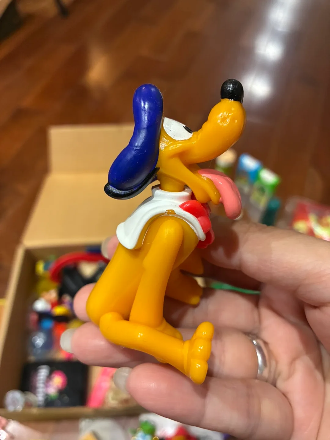 Vintage 1993 Pluto in Paris Happy Meal Toy image indicator(2)