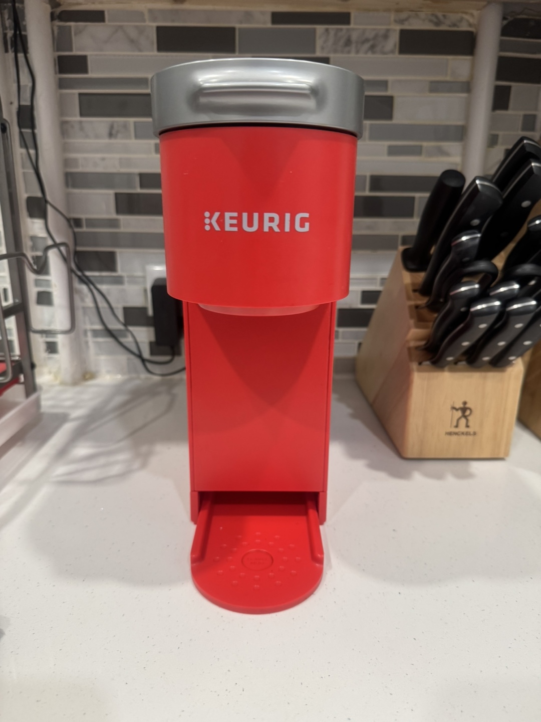 Keurig K-Mini Single Serve Coffee Maker - Red - photo 2