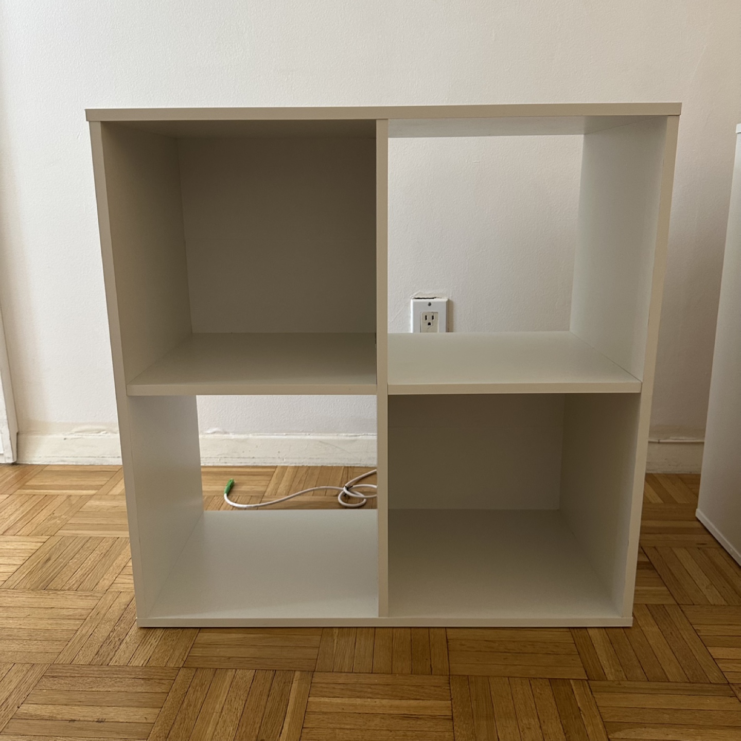 Two cube storage bookshelves - photo 2