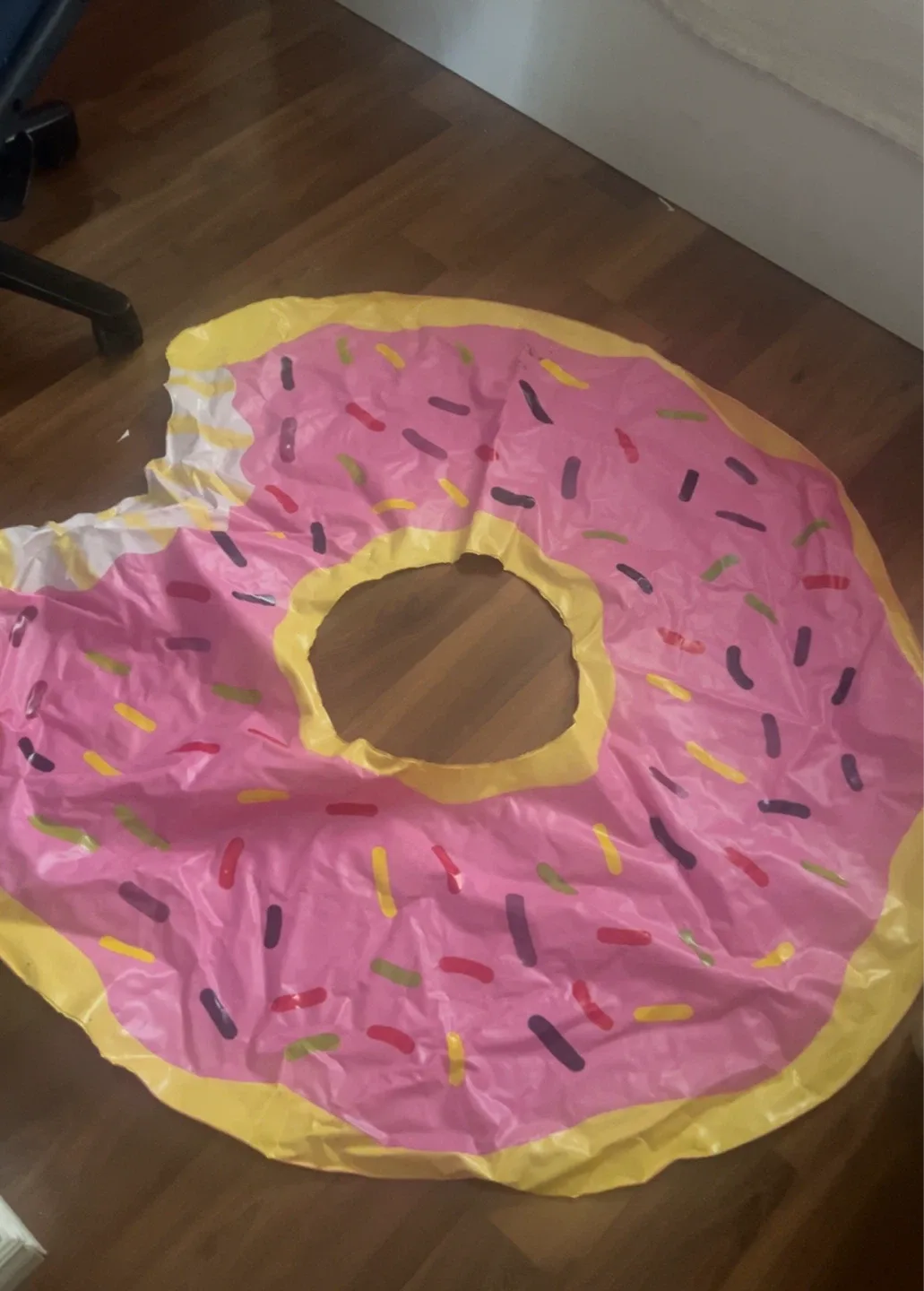Donut Pool Float thumbnail