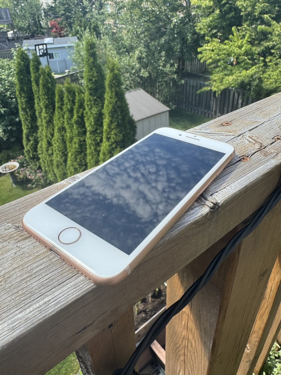 iPhone 8 (64GB) – Unlocked & Ready to Use – Great Condition