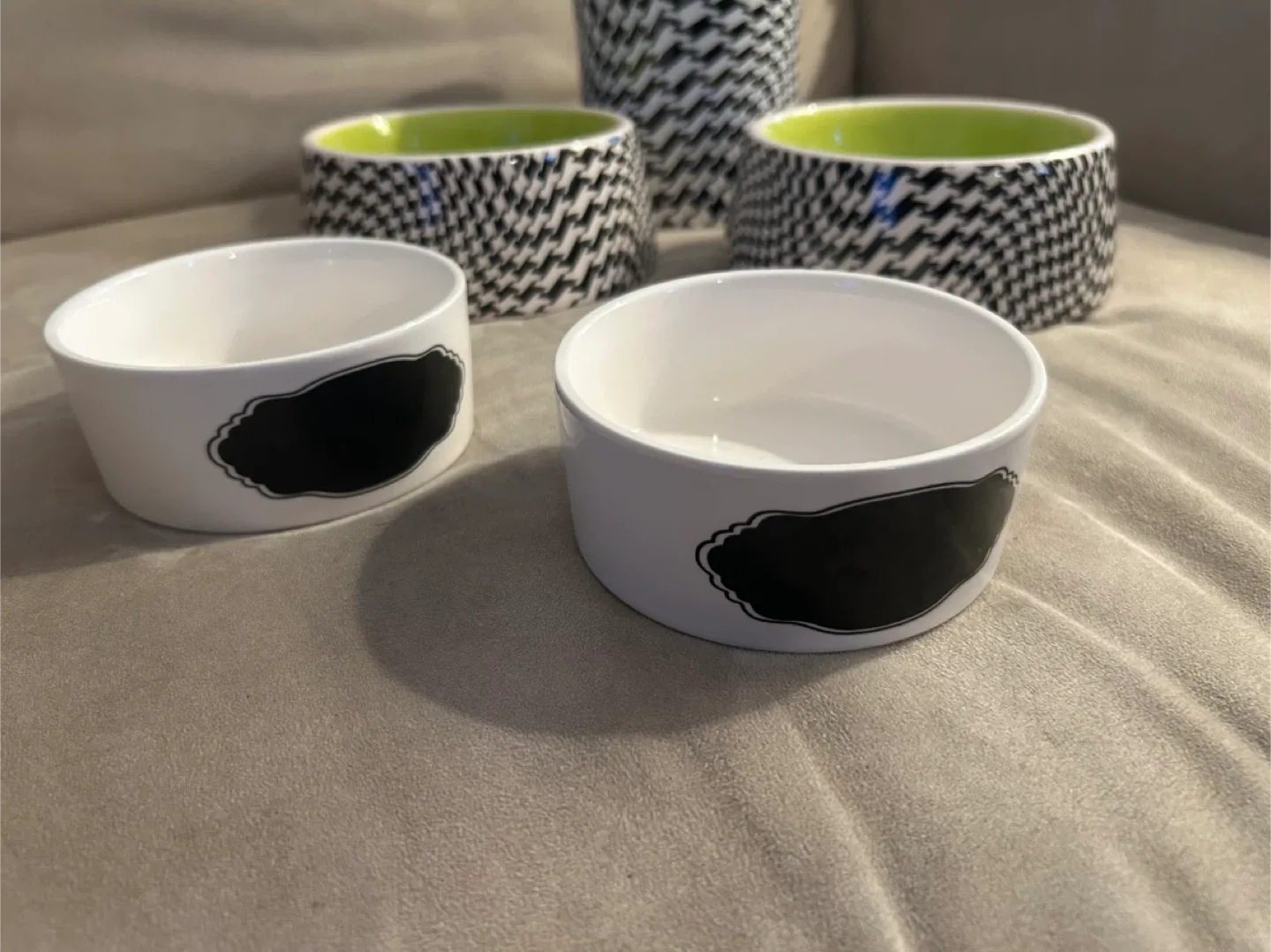 Nicole Miller Pet Bowl Set image indicator(2)