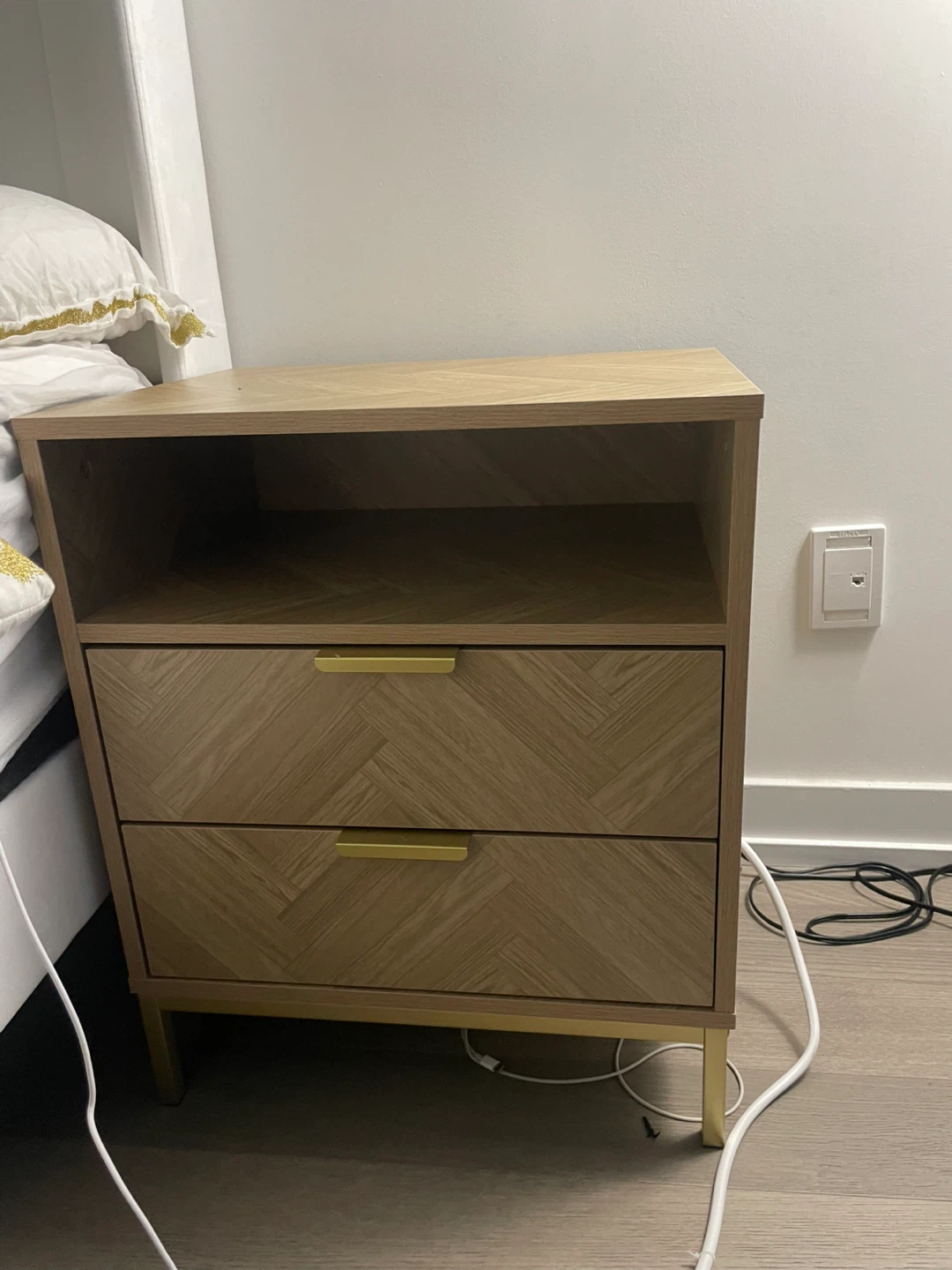 Wood Herringbone 3-Drawer Dresser