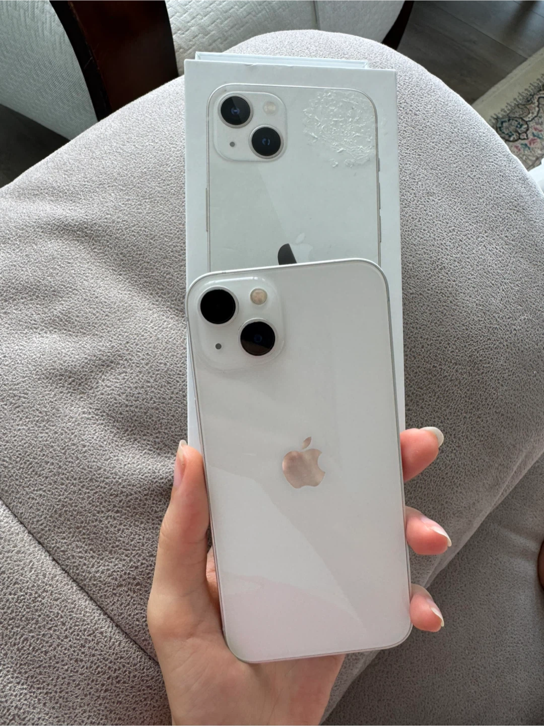 Apple iPhone 13 - White - 256GB