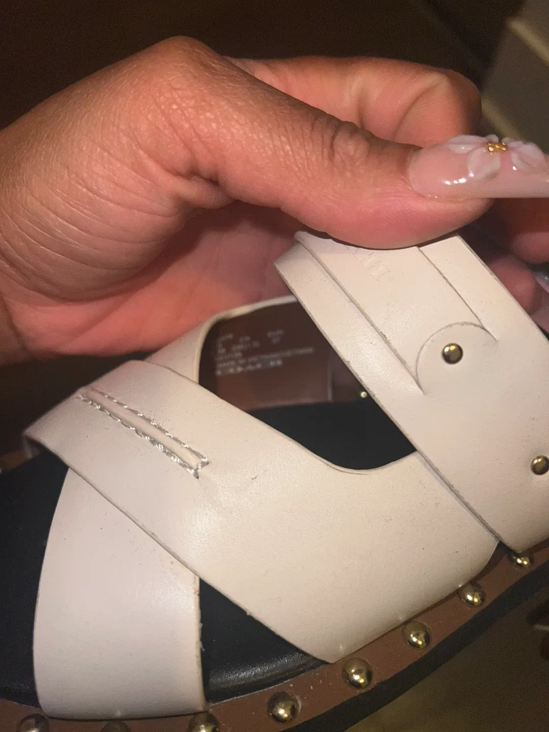 Coach White Leather Sandals US 6.5 image indicator(4)